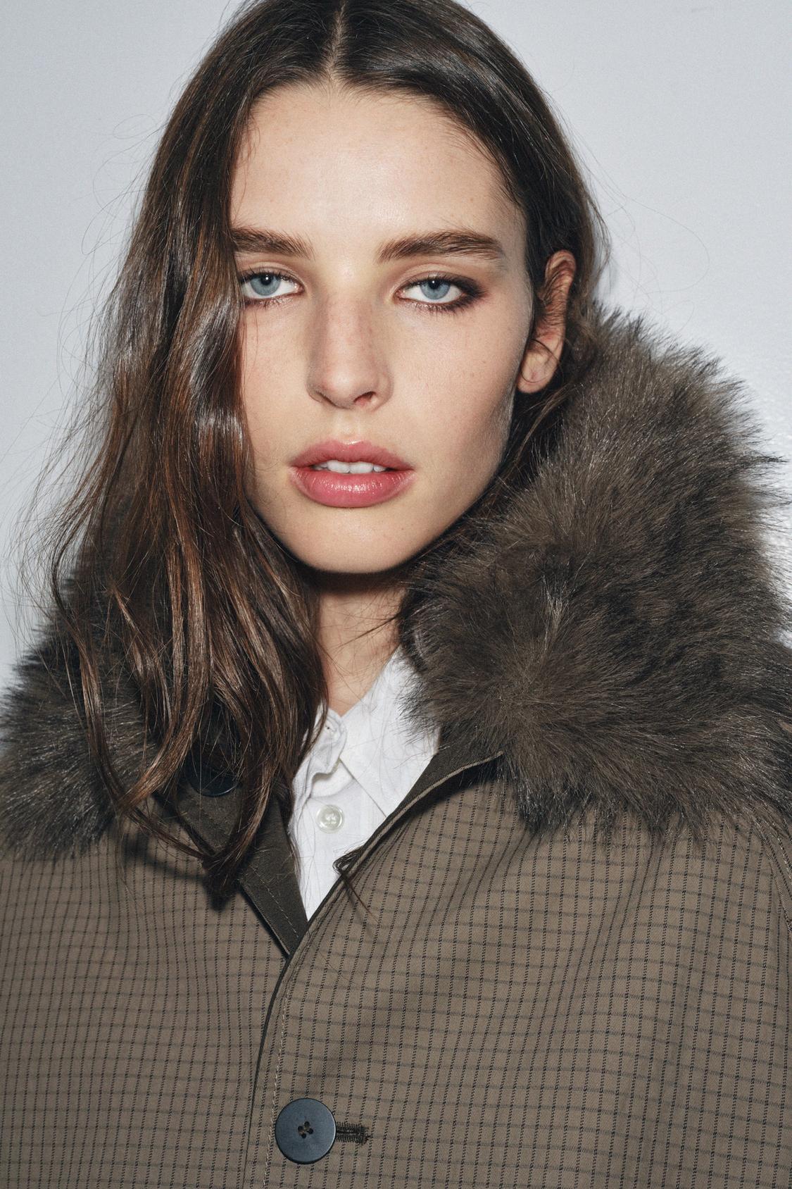 Limited Edition Reversible Trench Coat With Faux Fur Collar