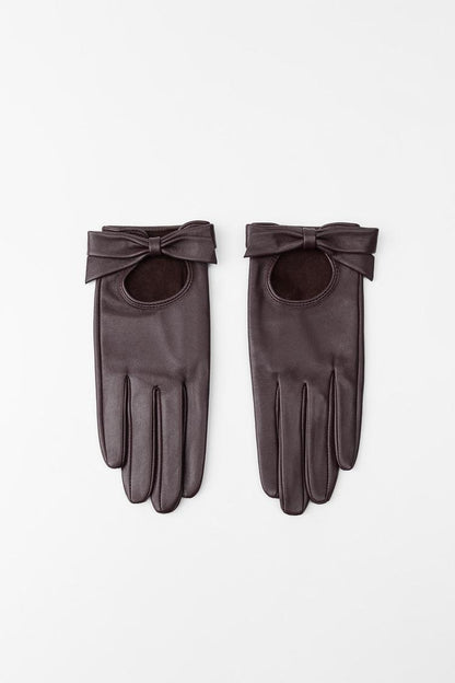 Leather gloves with bow