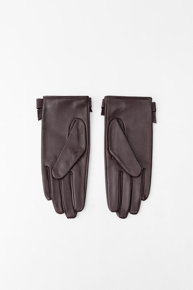 Leather gloves with bow