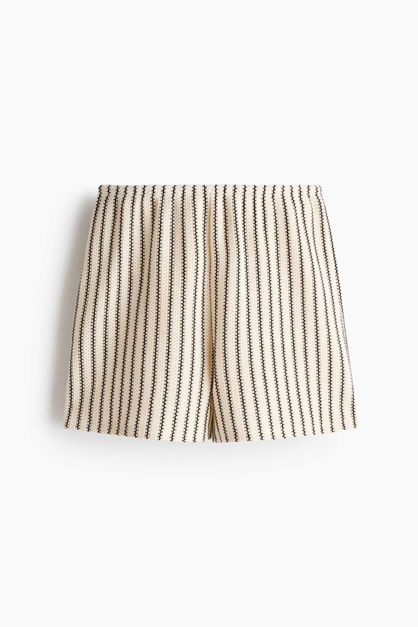 Knitted pull-on shorts