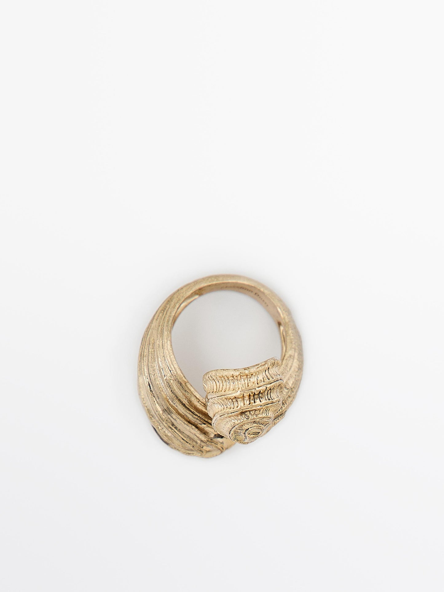 Ring with textured detail