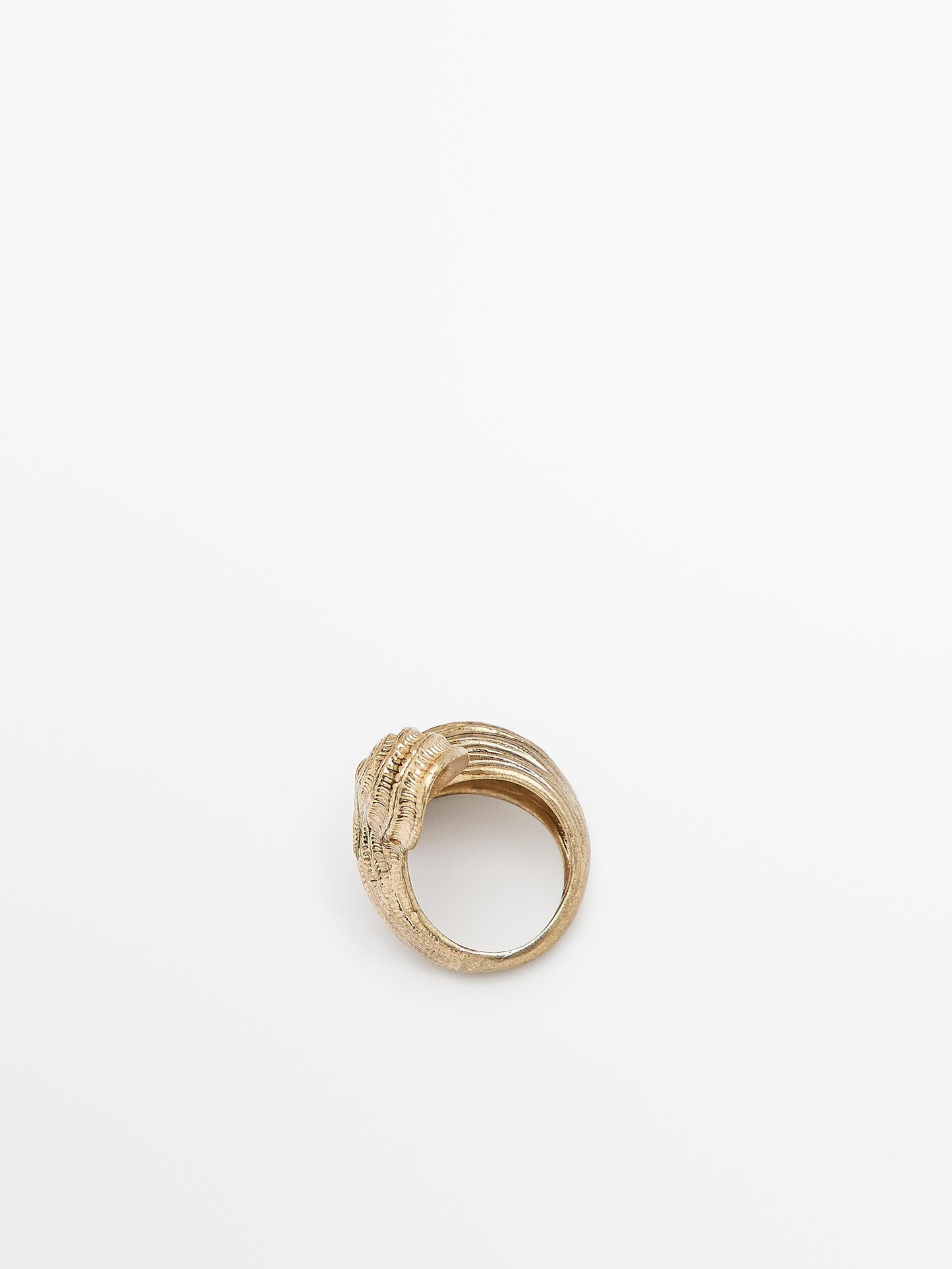 Ring with textured detail