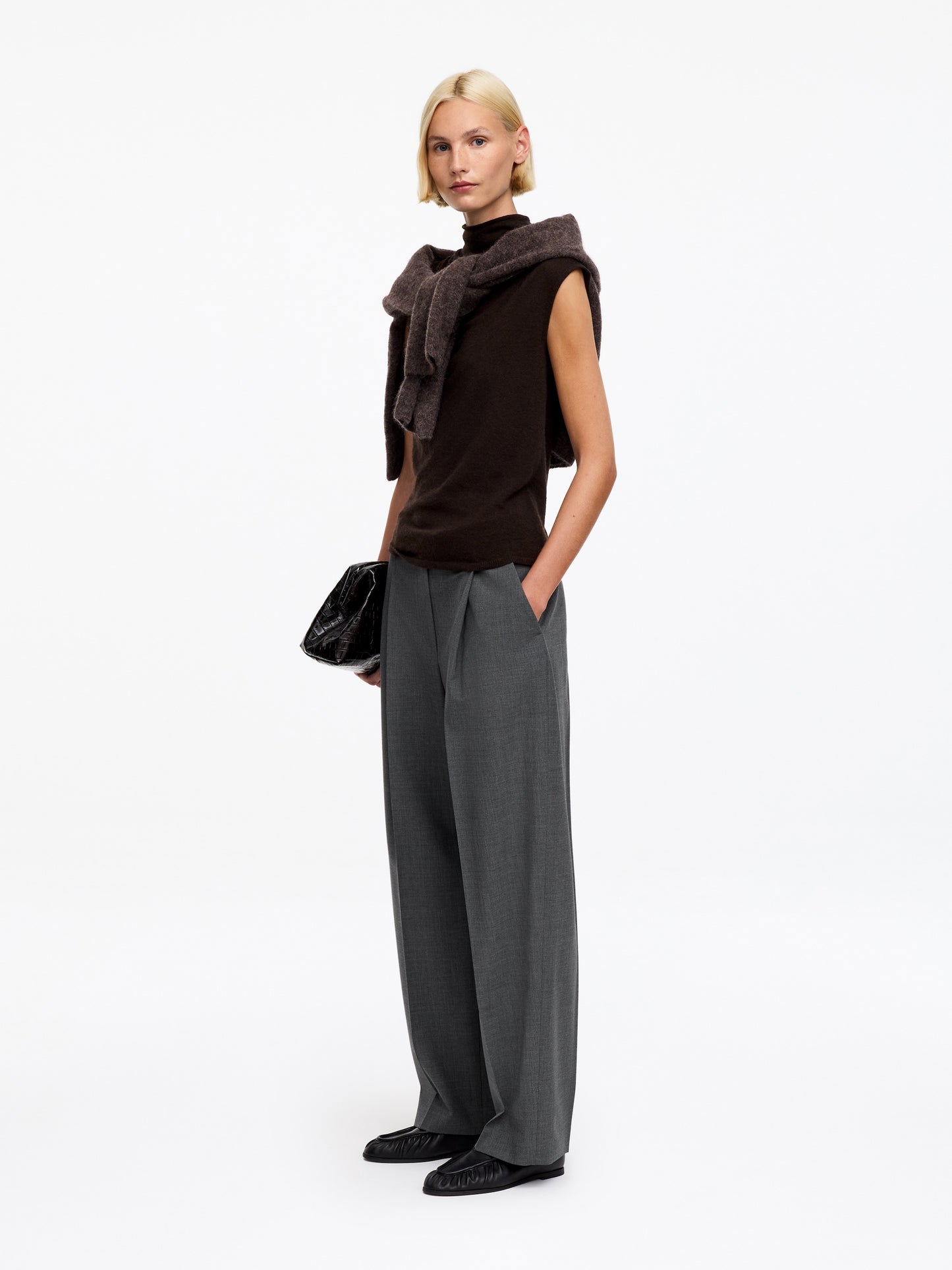 Pleated Wool-blend Trousers