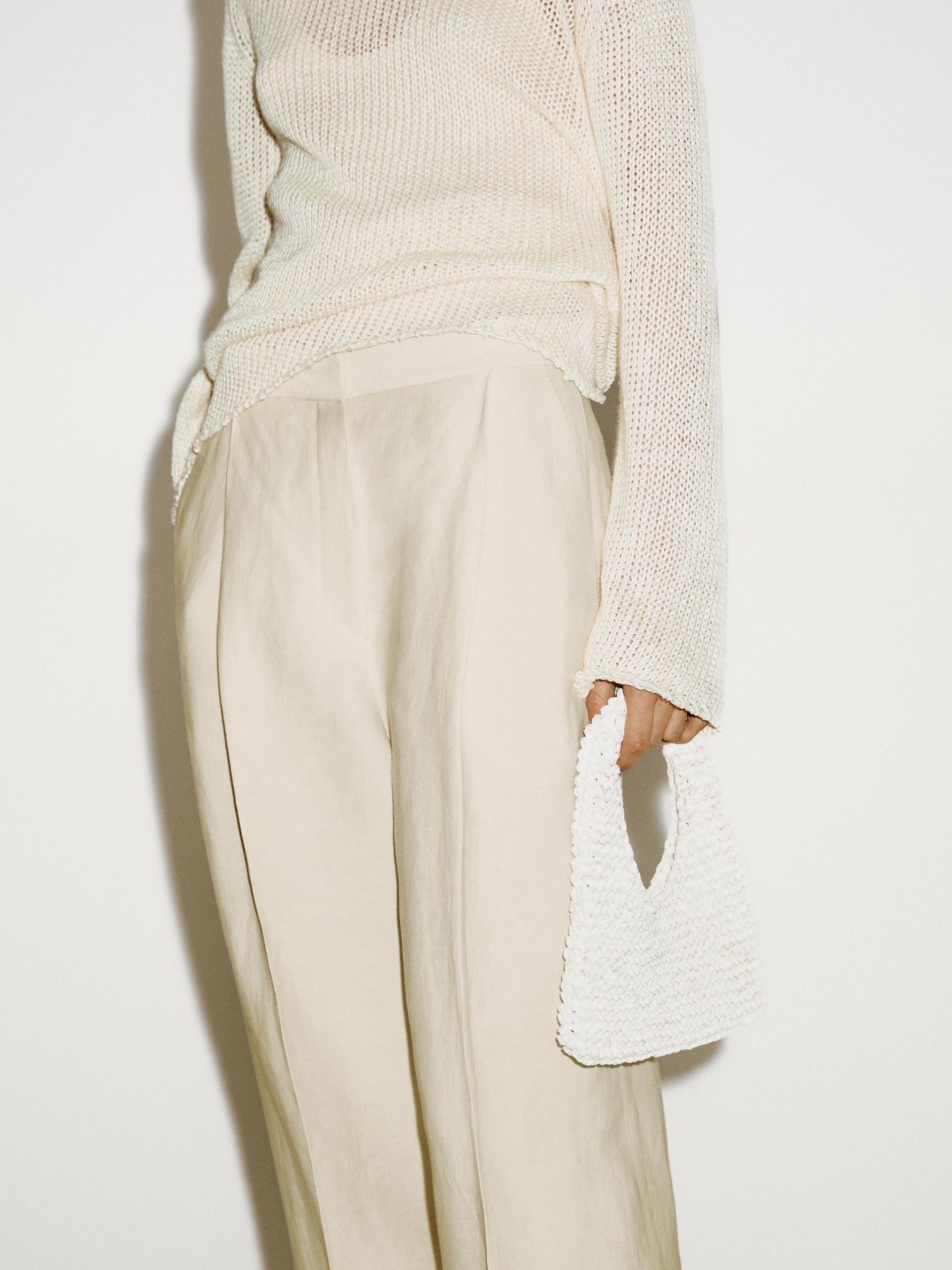 Trousers with dart detail
