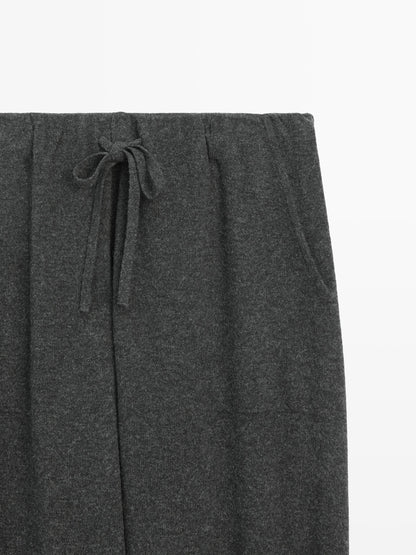 100% wool knit sarouel trousers with pockets
