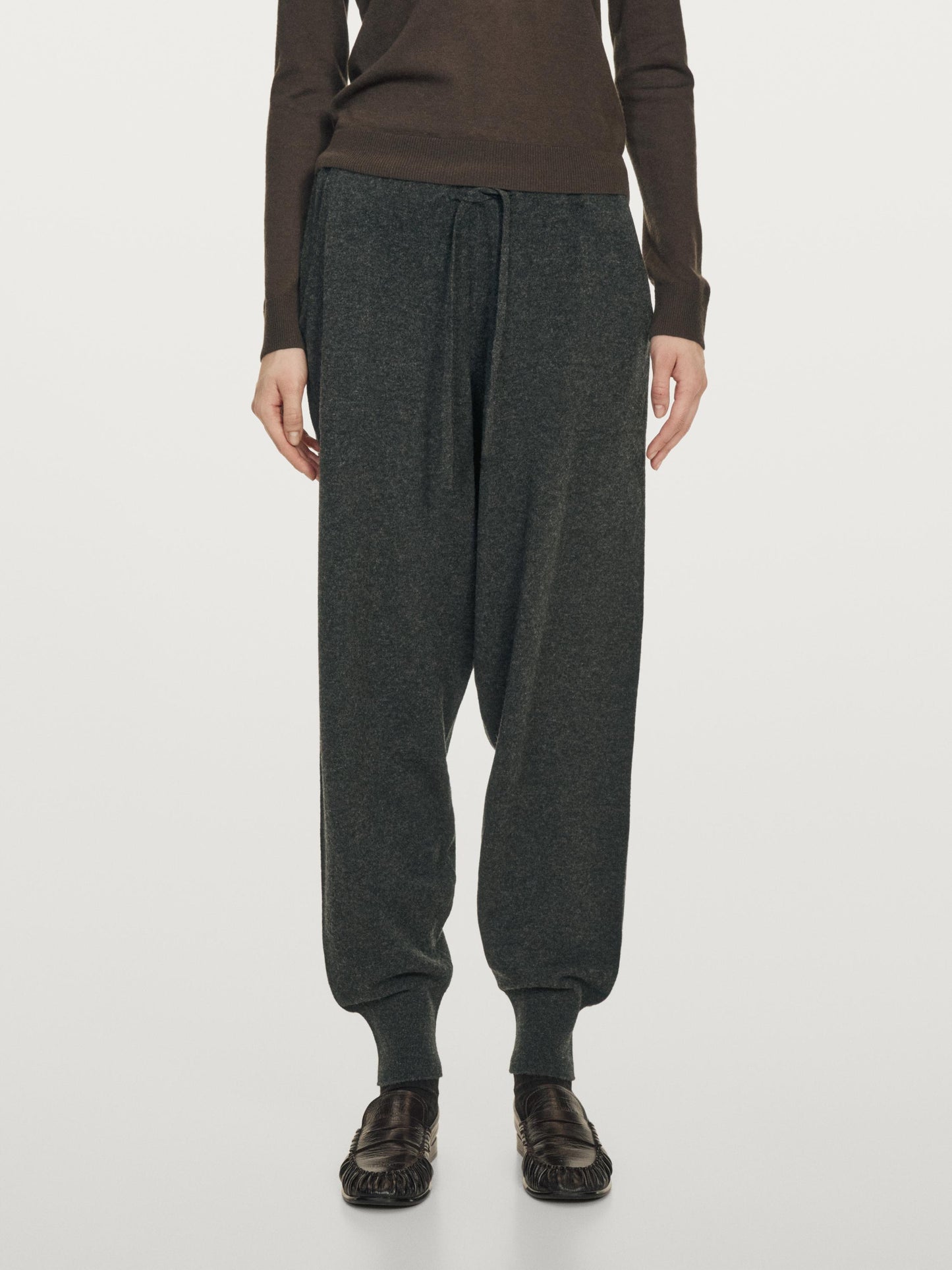 100% wool knit sarouel trousers with pockets