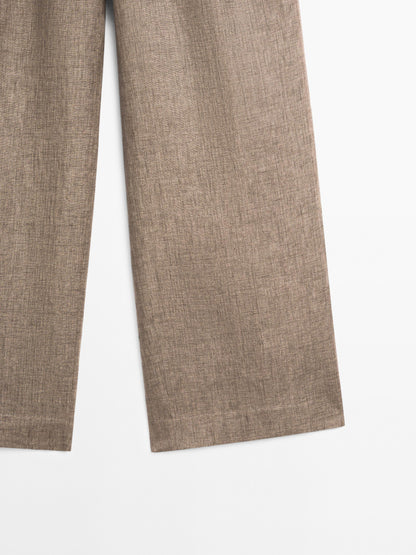 Flowing 100% linen trousers with darts