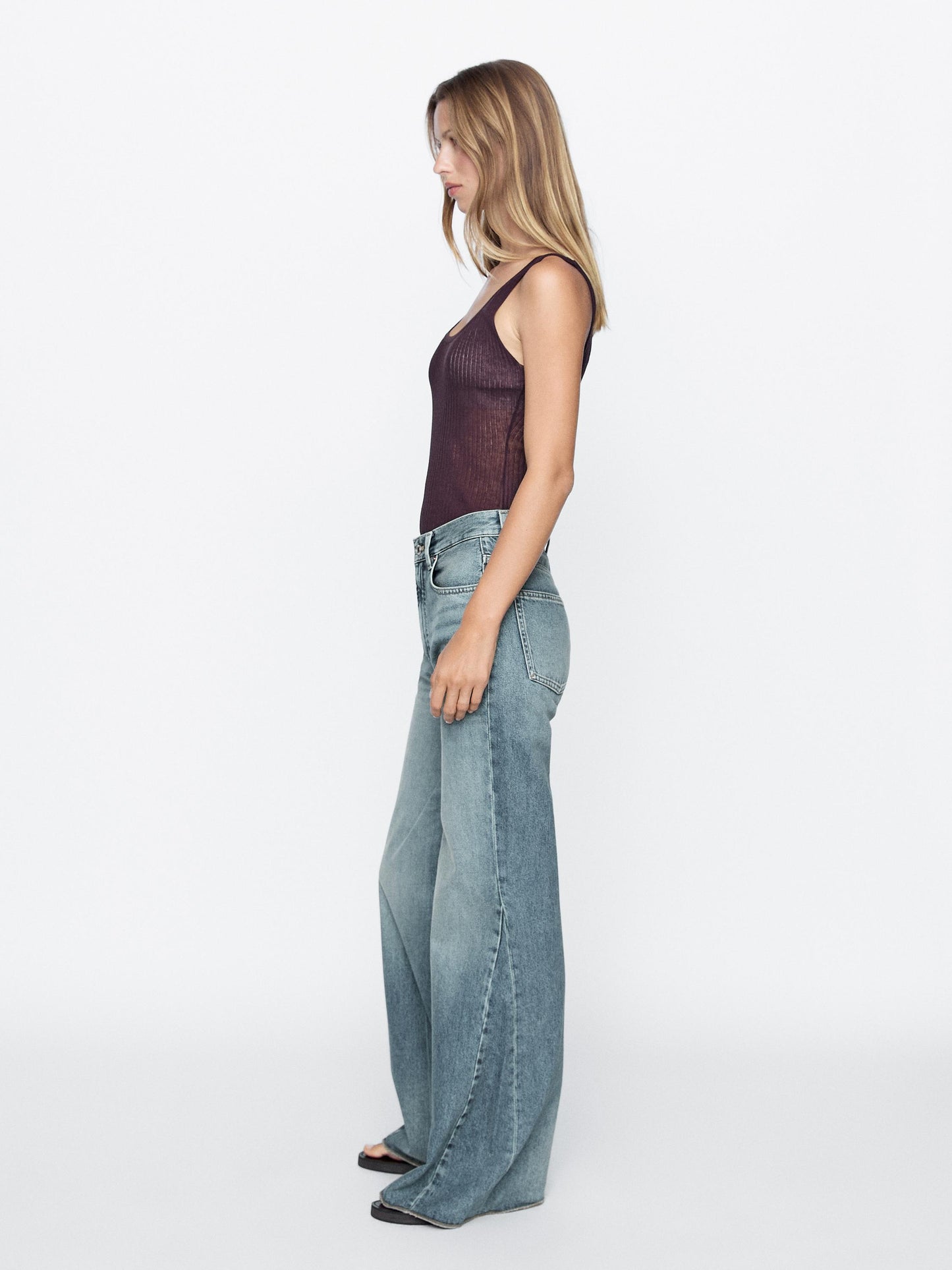 Flared high-waist cotton jeans