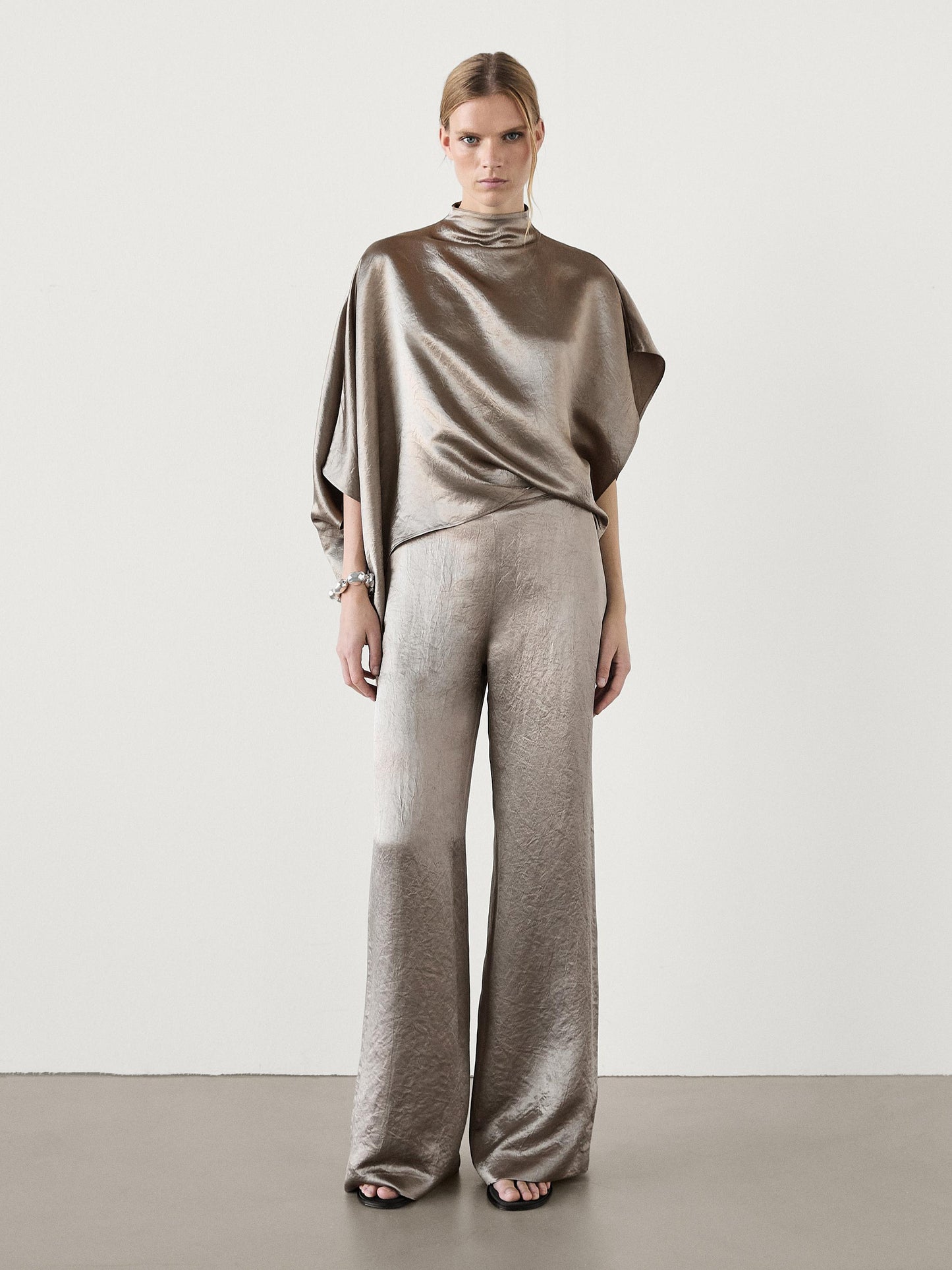 Satin trousers with clean waist