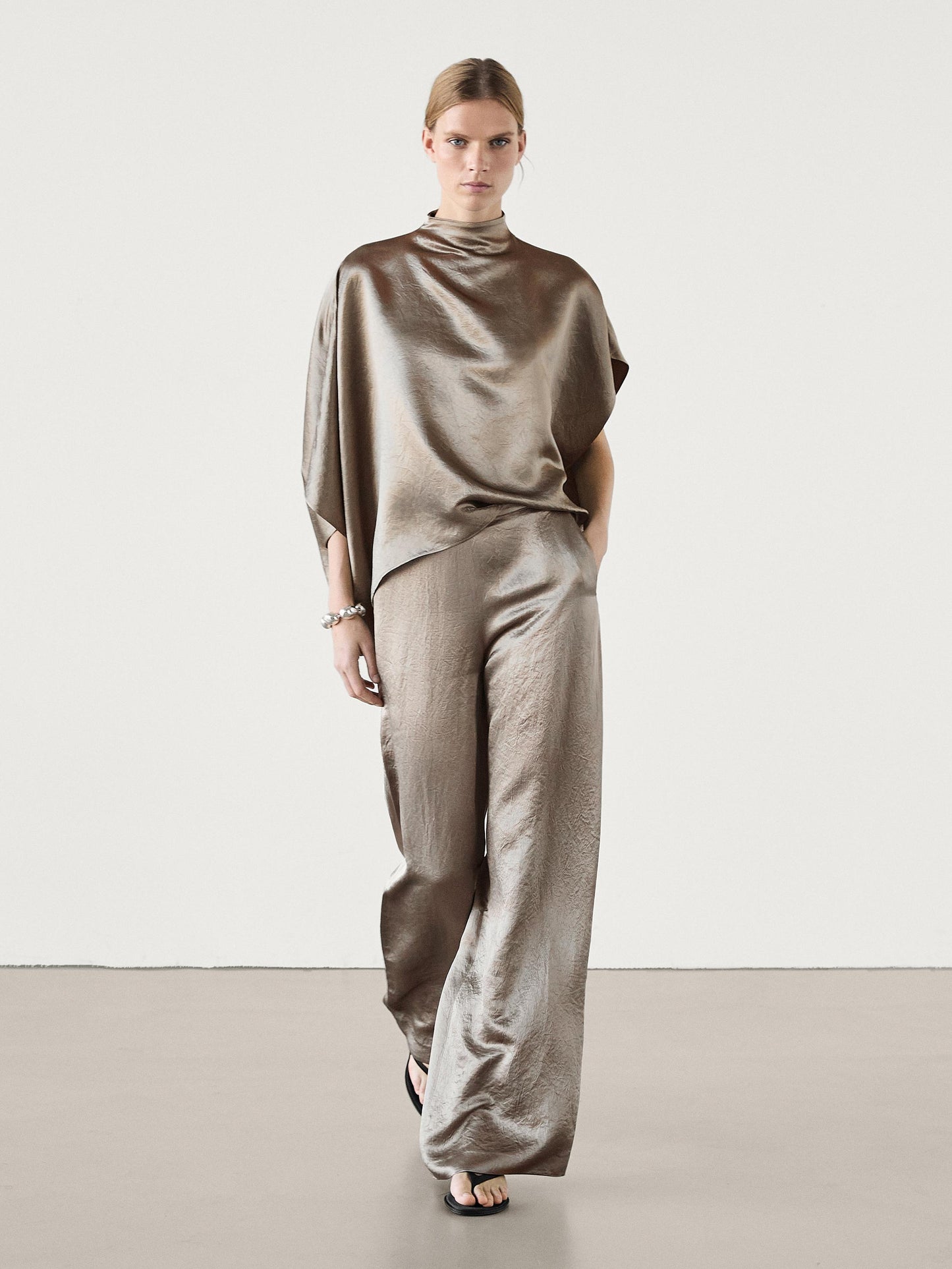 Satin trousers with clean waist