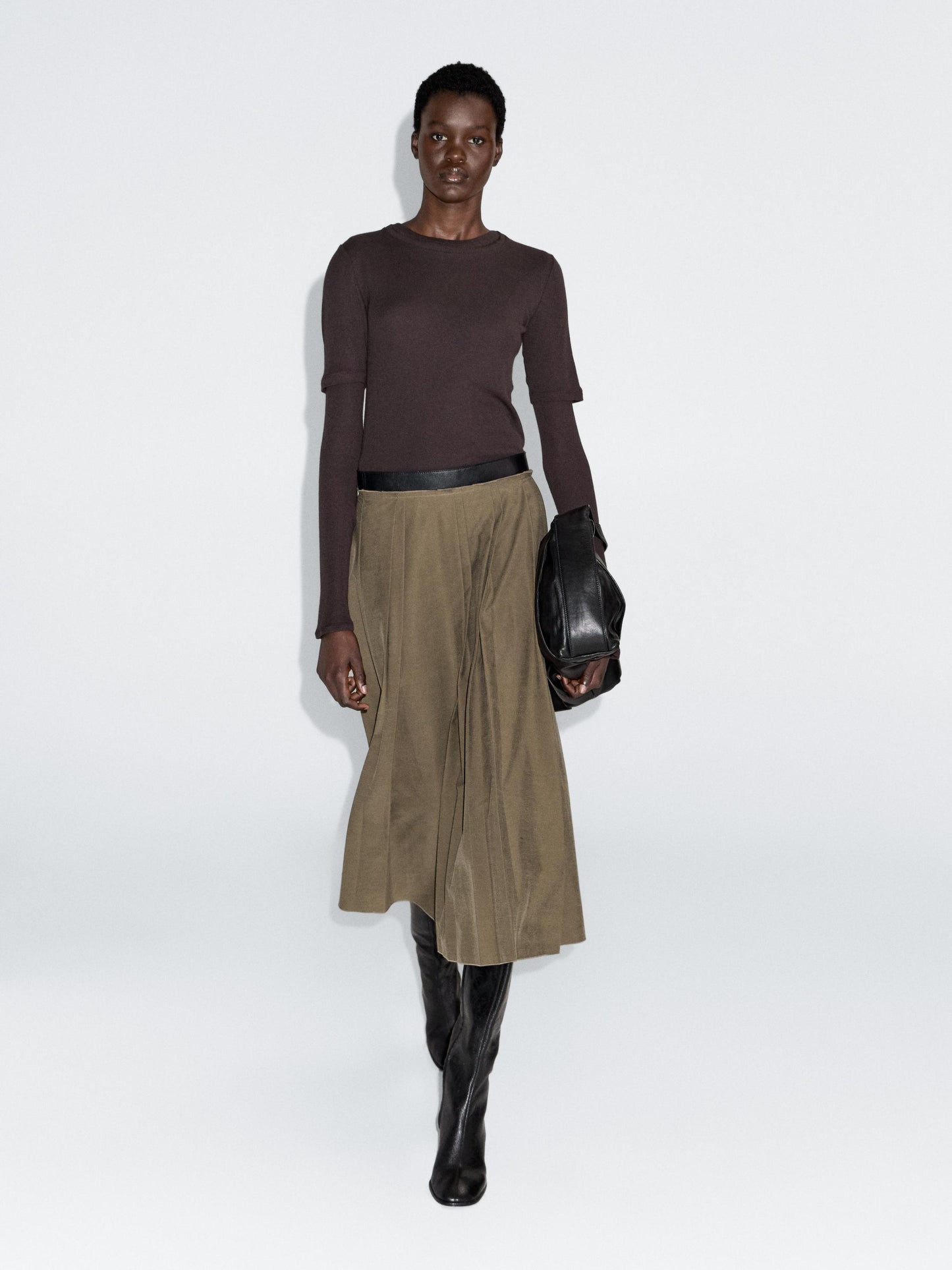 Pleated midi skirt with waist detail
