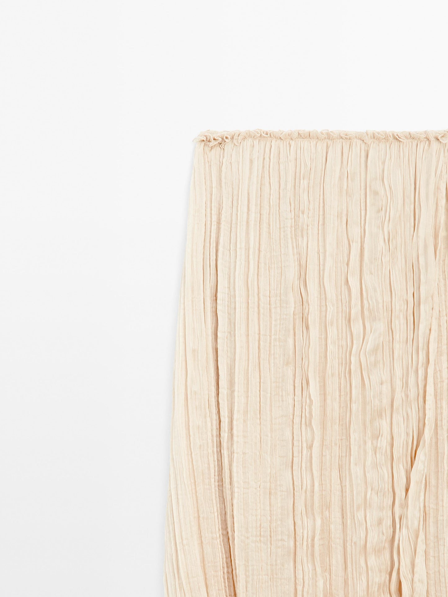 Pleated Skirt Turned-Up Detail