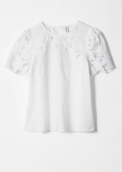 Short-Sleeve Floral-Embroidery Blouse