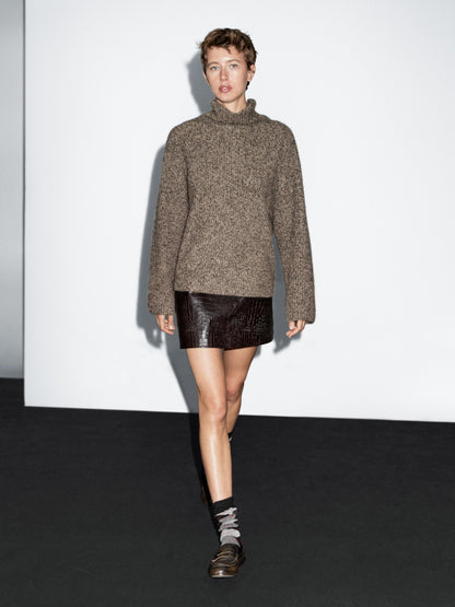 100% cashmere turtleneck sweater