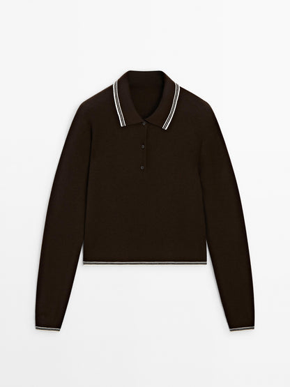 Contrast knit sweater with polo collar