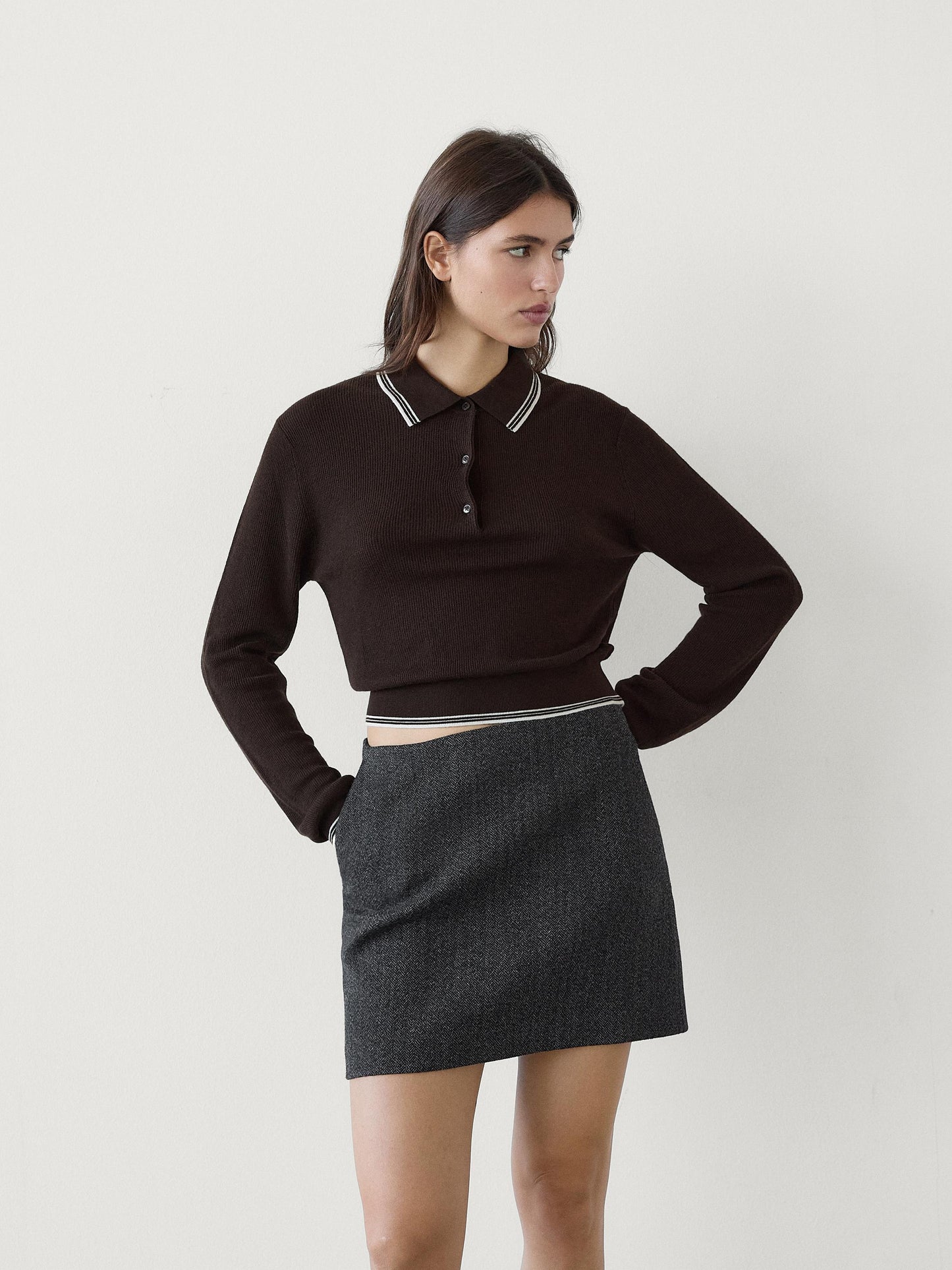 Contrast knit sweater with polo collar