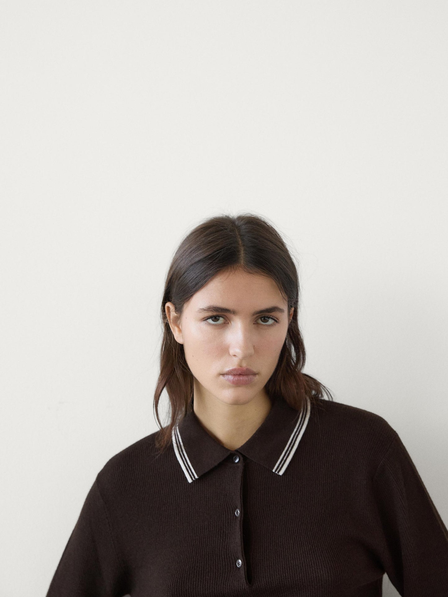 Contrast knit sweater with polo collar