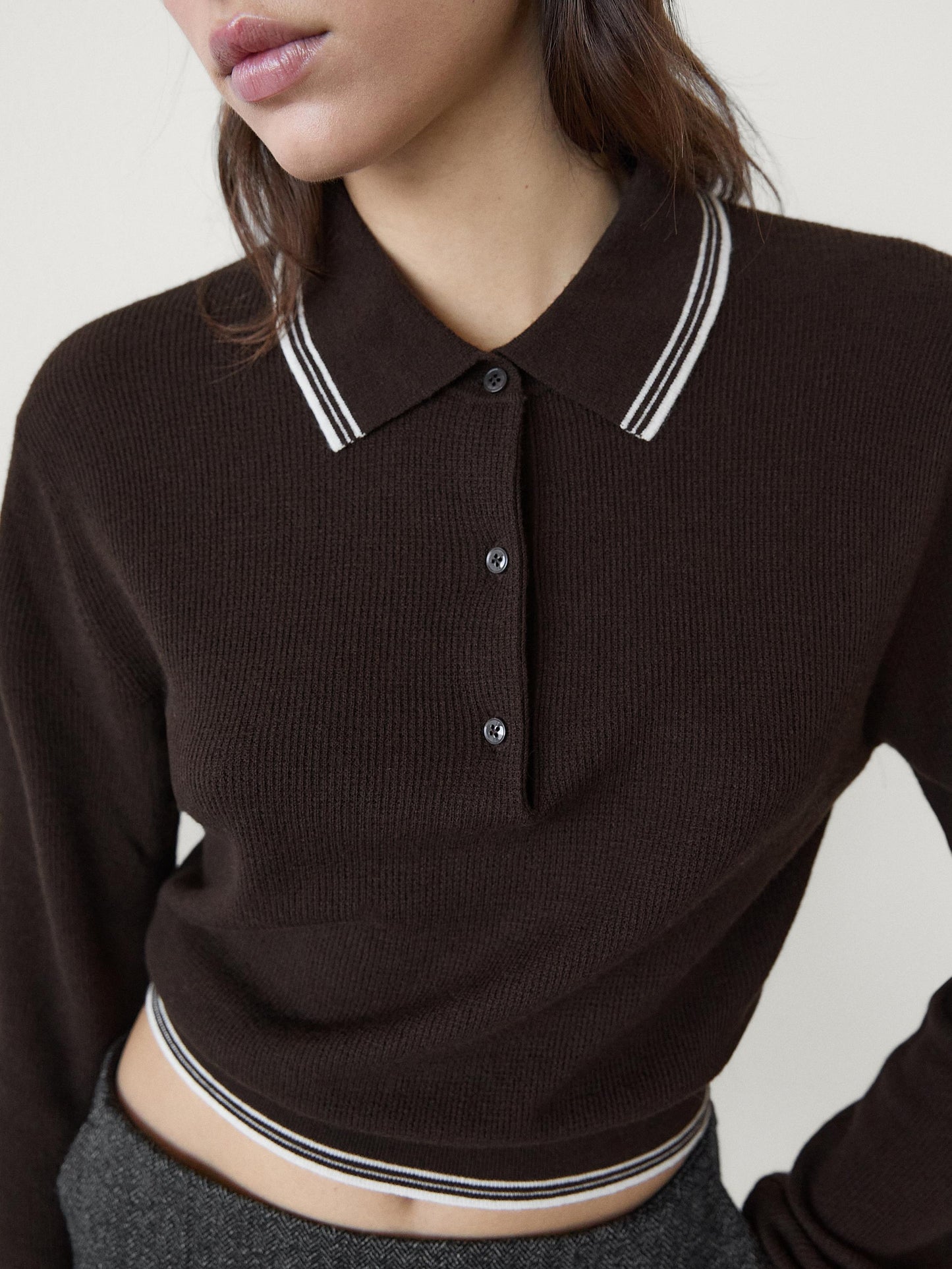 Contrast knit sweater with polo collar