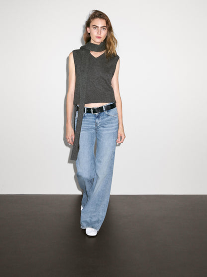 100% cashmere V-neck vest