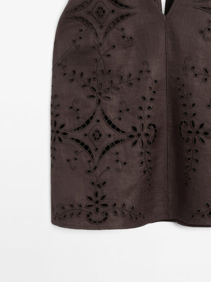 Linen blend embroidered top