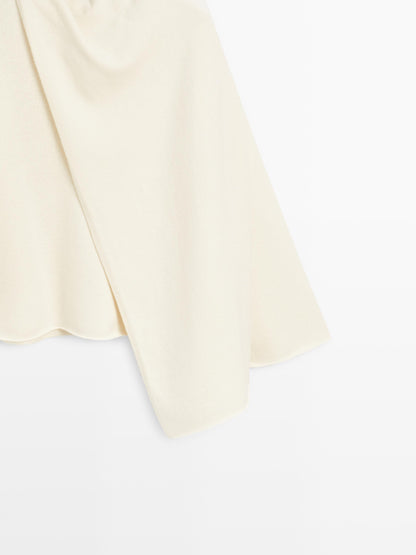 100% wool knit sweater with scarf