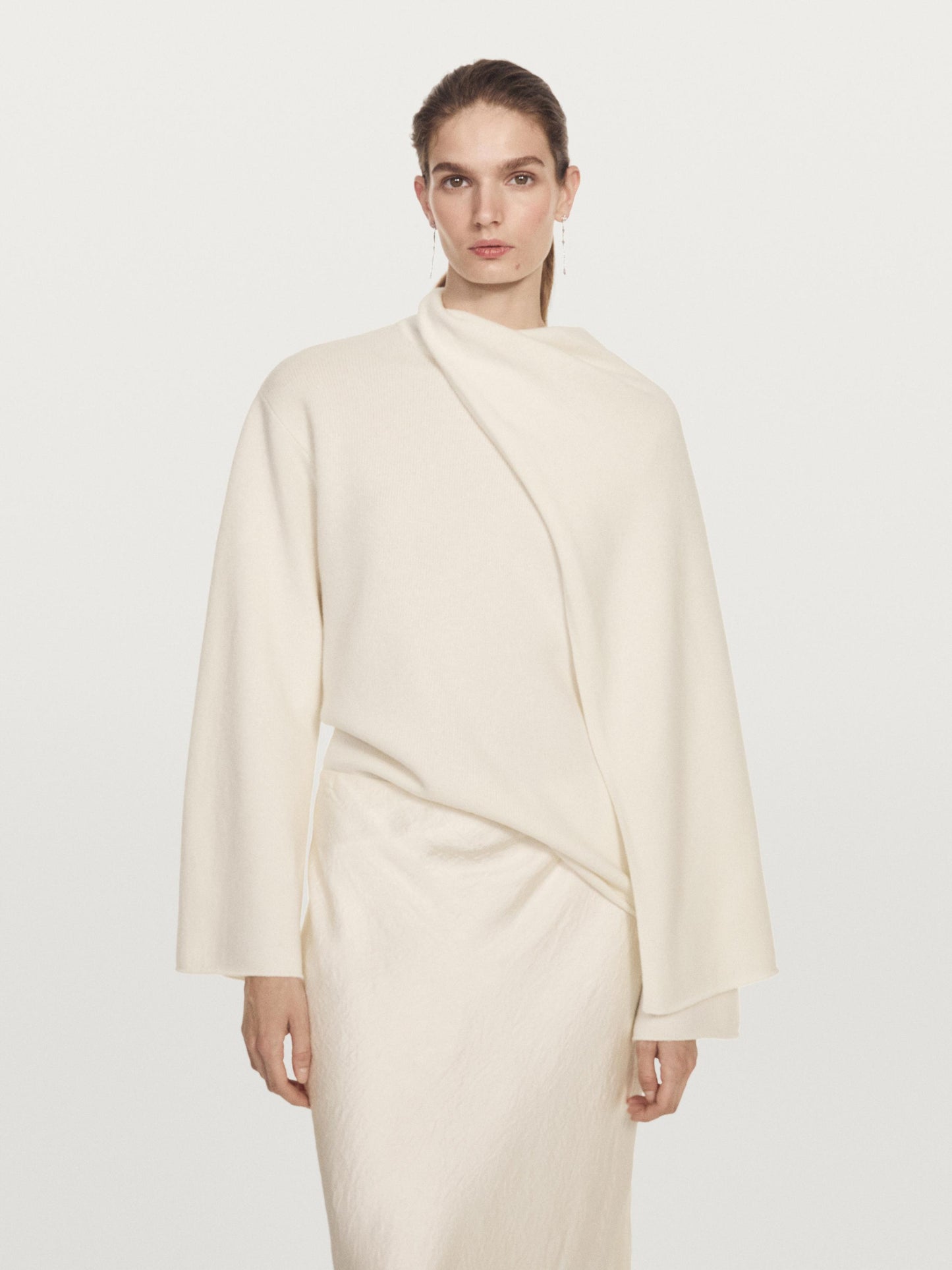 100% wool knit sweater with scarf