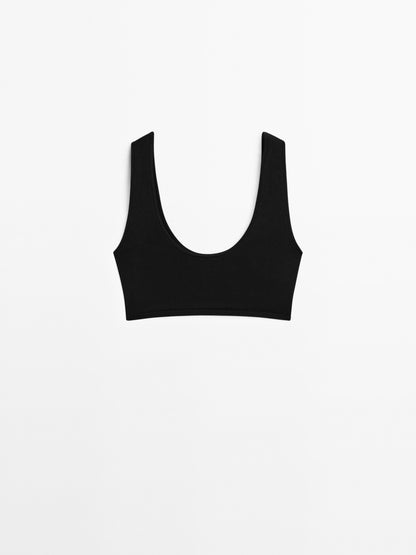 Fine knit bralette with straps