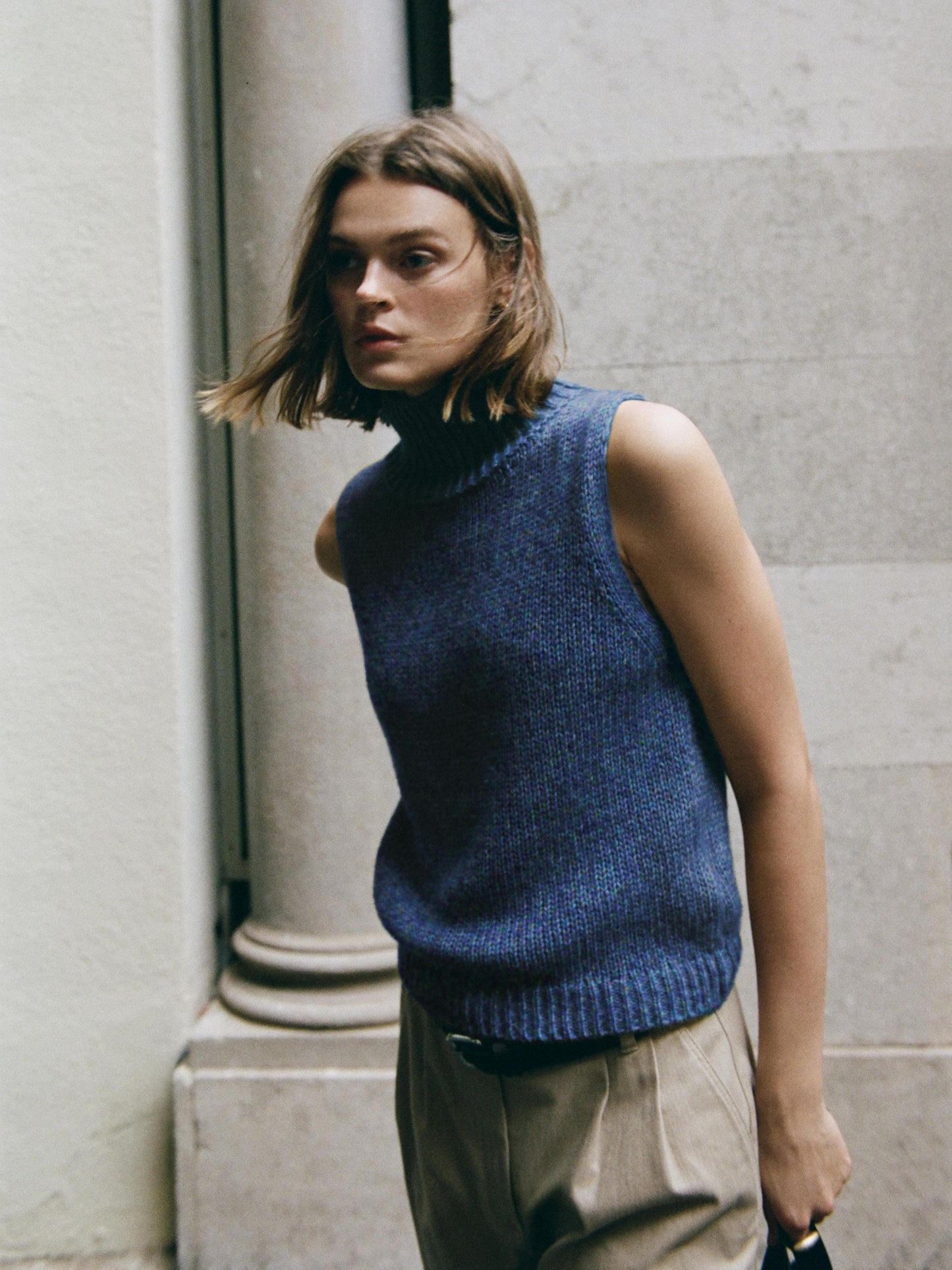 Turtleneck knit vest