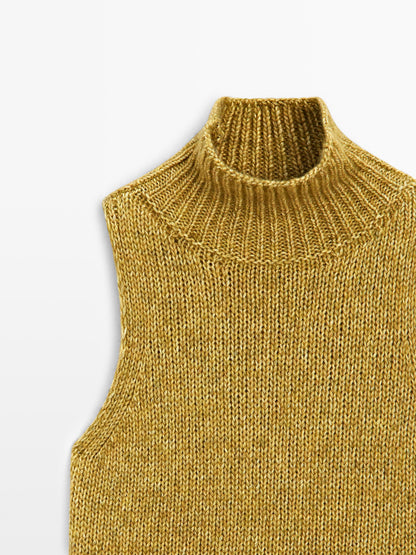 Turtleneck knit vest