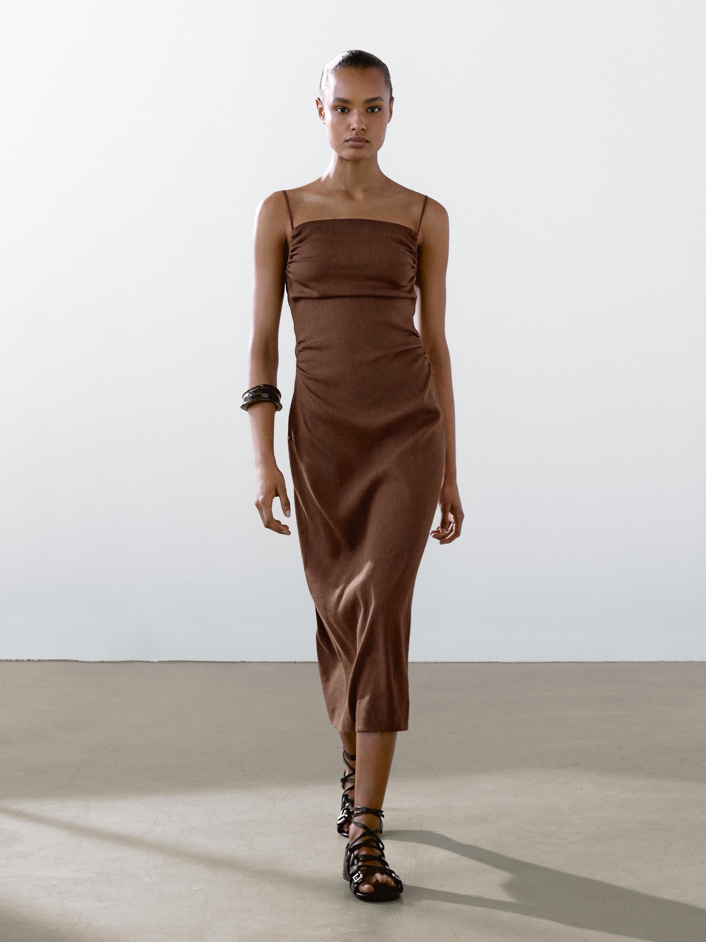 Gathered linen blend midi dress