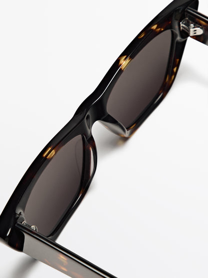 Tortoiseshell-effect cateye sunglasses