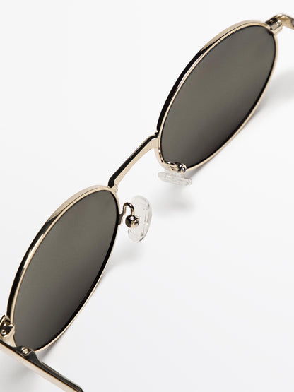 Round metal sunglasses