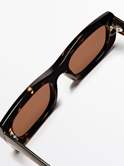 Rectangular sunglasses