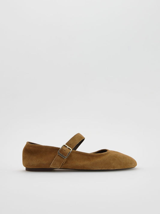 Suede ballerinas with straps