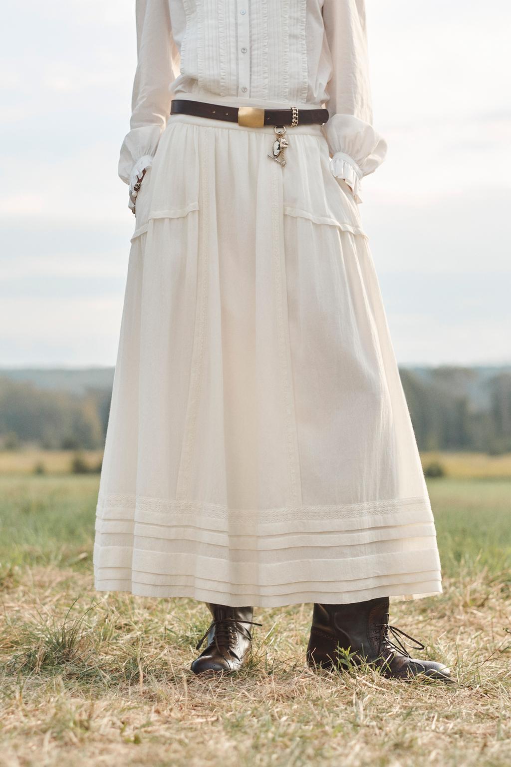 Limited Edition Lace Trim Wool Skirt