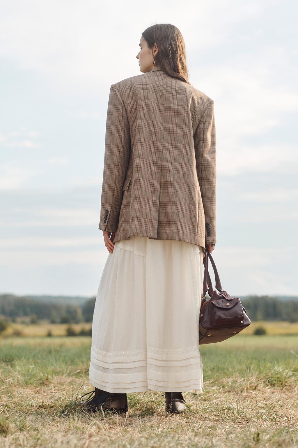 Limited Edition Lace Trim Wool Skirt