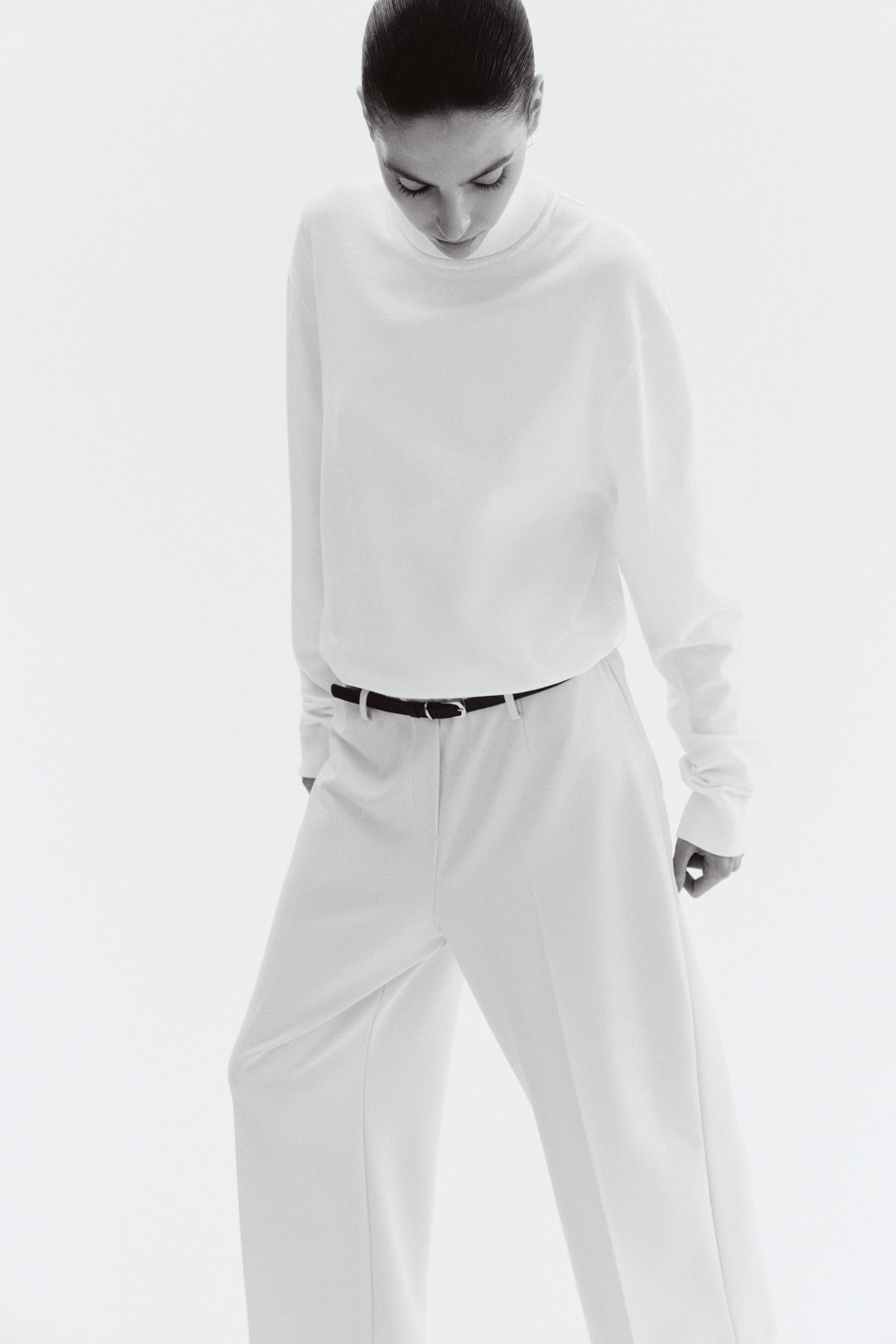 Belted ankle-length trousers