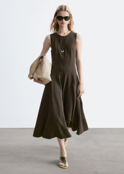 Vertical Cutline Midi Dress
