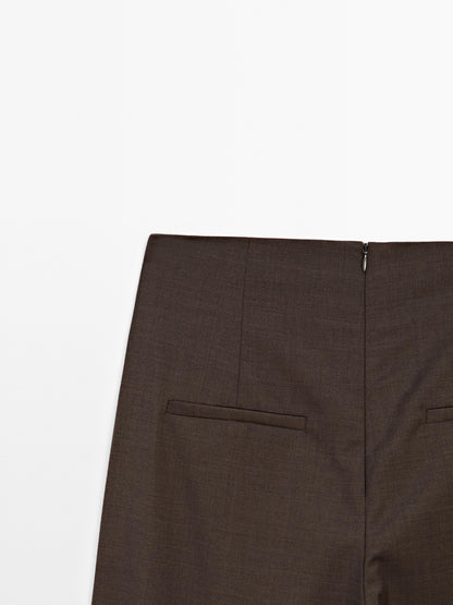 100% wool wide-leg darted trousers
