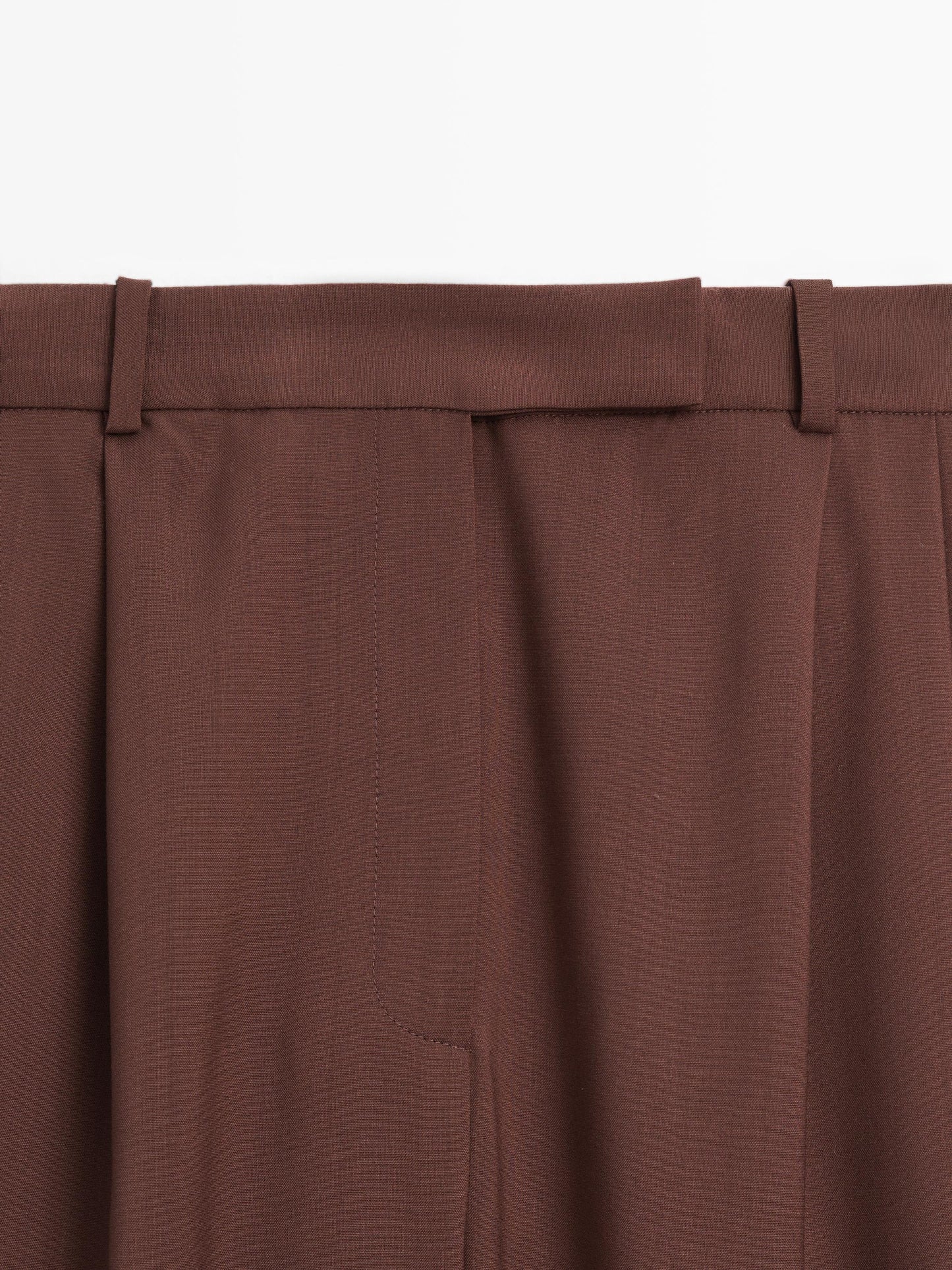 Wide-leg trousers with double dart