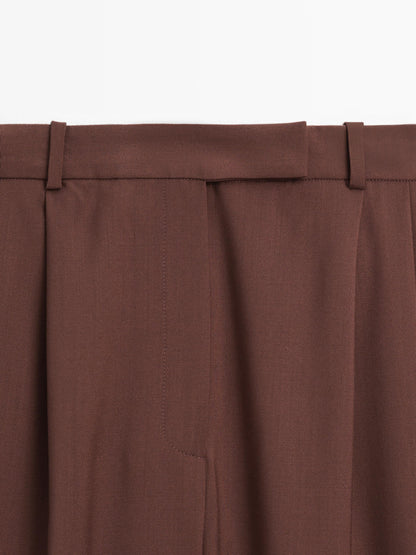 Wide-leg trousers with double dart