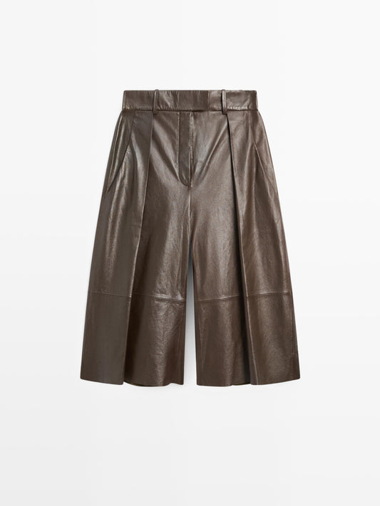 Long nappa leather Bermuda shorts with darts
