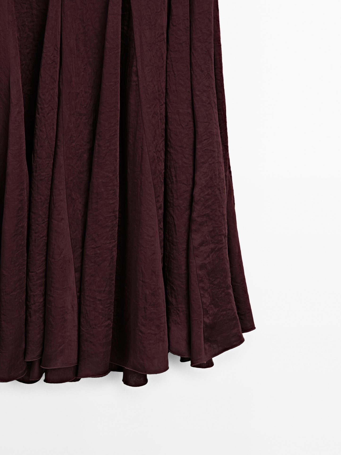 Flowing midi skirt with godet details