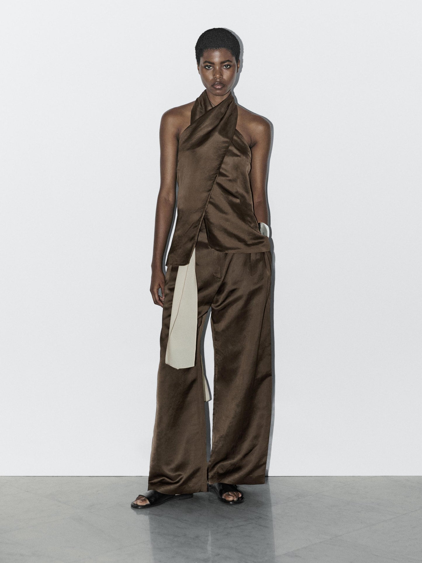 Linen blend halter neck waistcoat