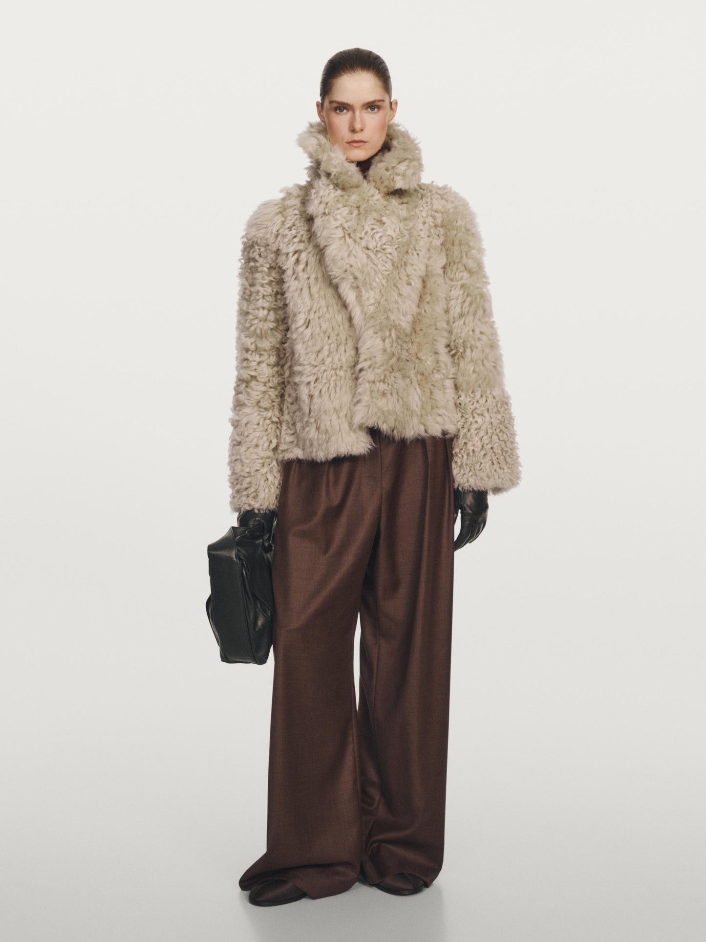 Short leather coat with fur