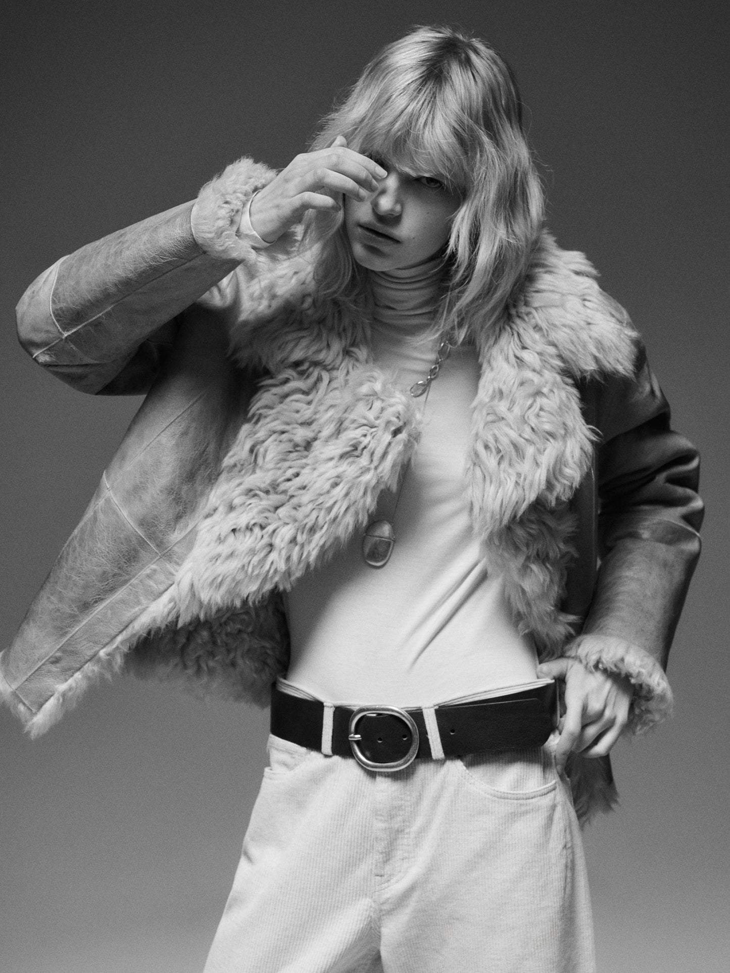 Short leather coat with fur