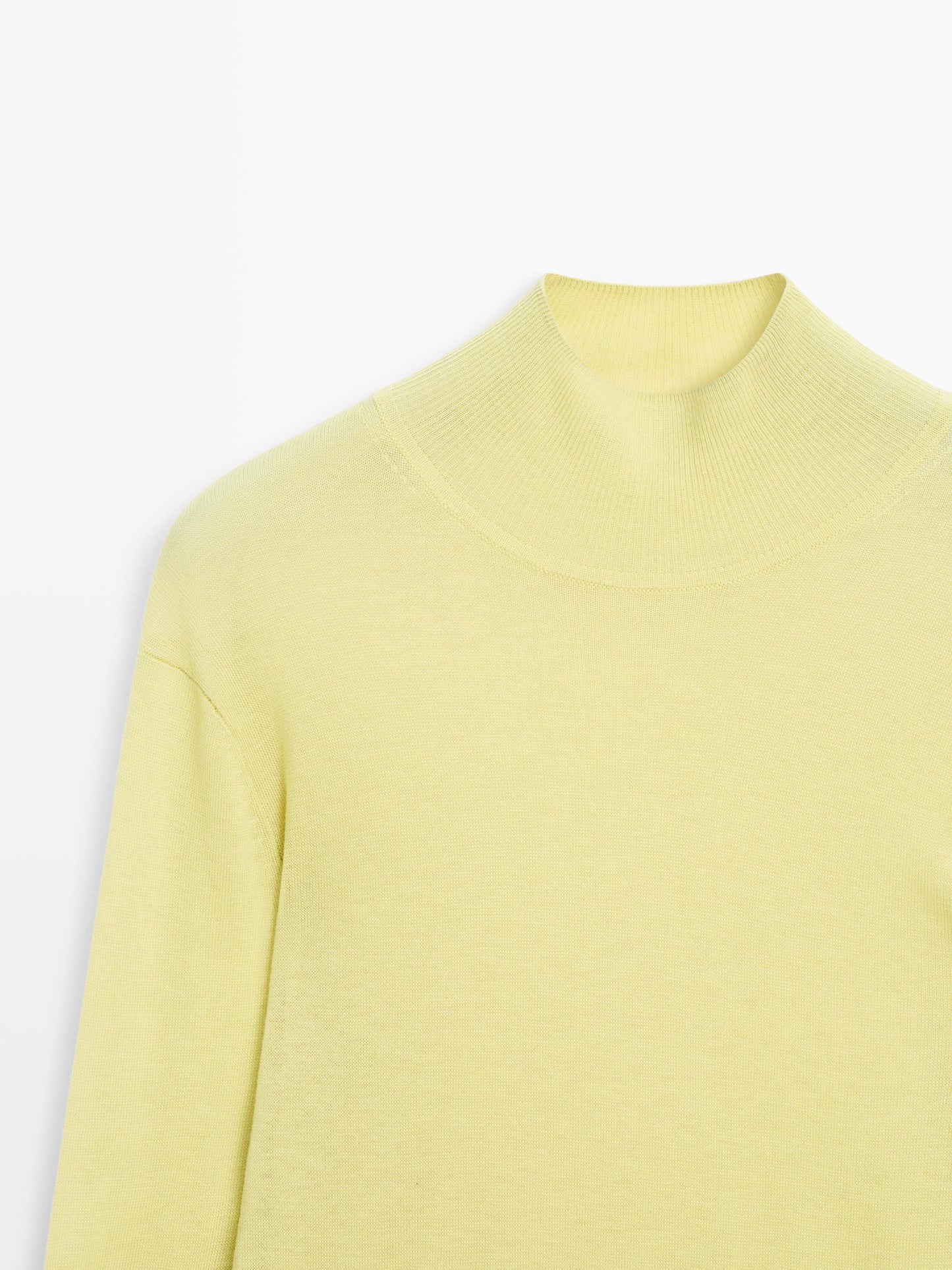 Knit 100% wool mock turtleneck sweater