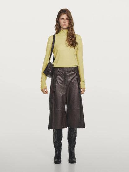 Knit 100% wool mock turtleneck sweater