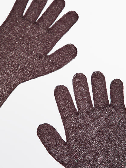 Long knit gloves