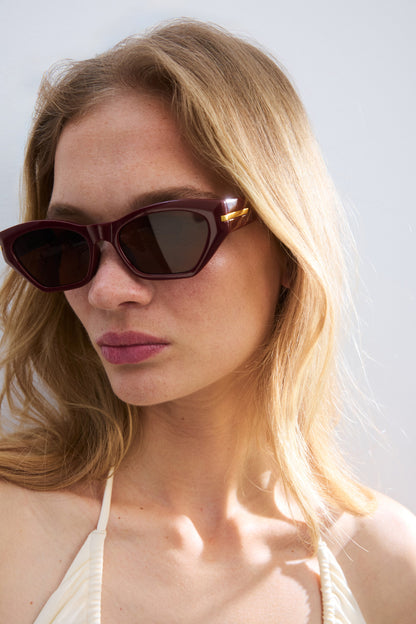 Cat-eye sunglasses